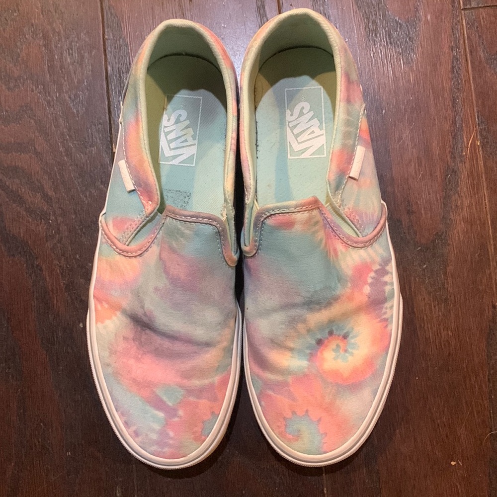 Tie dye van great condition size 10